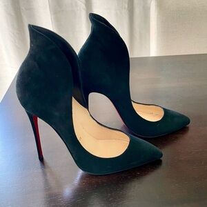 Elegant Black Stiletto Heels